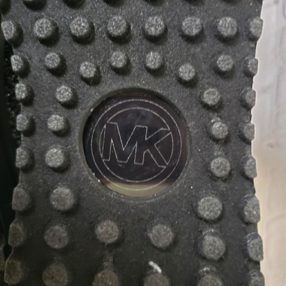 MICHAEL KORS Bodie Black and Silver Metallic Knit Sneaker Bootie--NEW--7 - Picture 13 of 16